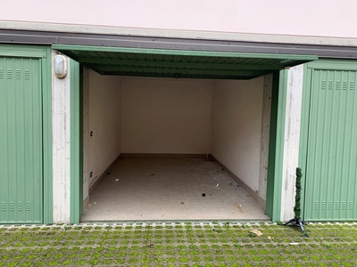 Box in Vendita a Reggio Emilia, 10'500€, 14 m²
