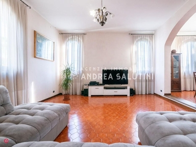 Casa Bi/Trifamiliare in Vendita in a Pontedera