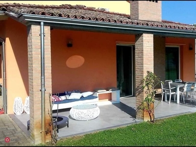Casa Bi/Trifamiliare in Vendita in Strada Provinciale 10 16 a Roccabianca