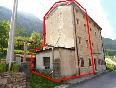 casa in vendita a Castellavazzo