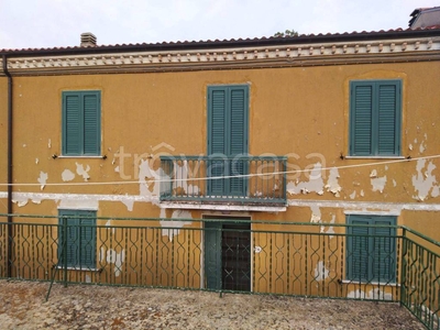 Casa Indipendente in vendita a Cantalupo nel Sannio via Madonna del Colle