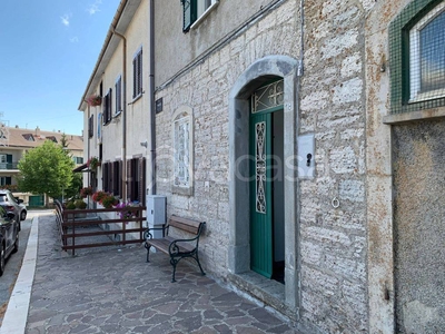 Casa Indipendente in vendita a Capracotta via Nicola Falconi