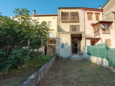 Casa Indipendente in vendita a Carpinone corso Aquilonia, 14-16