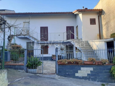 Casa Indipendente in vendita a Isernia localita' Colle Maiano
