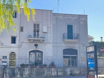 Casa Indipendente in vendita a Monopoli via Sant'Anna