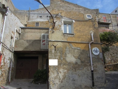 Casa Indipendente in vendita a Naro via Gesù Maria Giuseppe