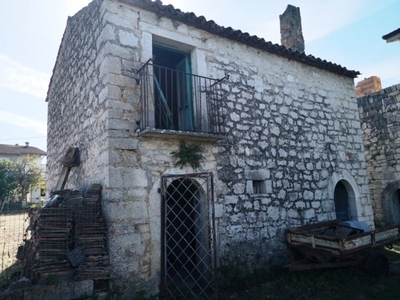 Casa Indipendente in vendita a Sant'Agapito via Isernia