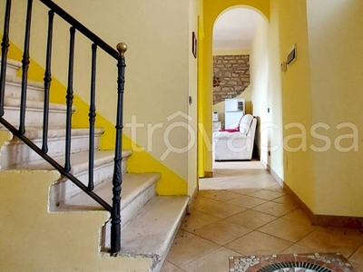 Casa Indipendente in vendita a Sessano del Molise via Roma 28