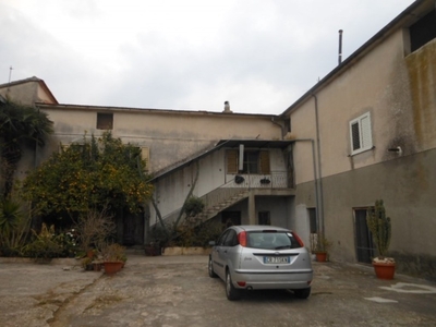 Casa Indipendente in vendita a Sesto Campano s.s. 85 venafrana