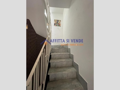 Casa Indipendente in Vendita a Siracusa, 170'000€, 100 m², arredato