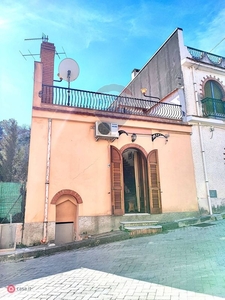 Casa indipendente in Vendita in Via Calvario 53 a Piedimonte Etneo