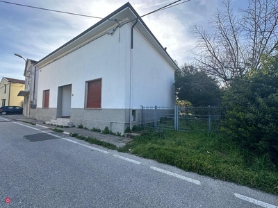 Casa indipendente in Vendita in Via Visignano Sud 38 a Cascina
