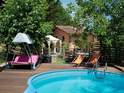 Country House \/ Farm House a Montepulico con 4 camere da letto e 8 posti letto