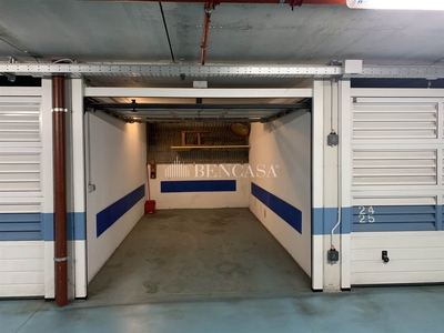 Garage / posto auto in vendita a Milano Indipendenza