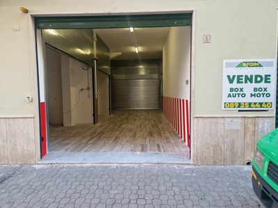Garage / posto auto in vendita a Salerno Centro