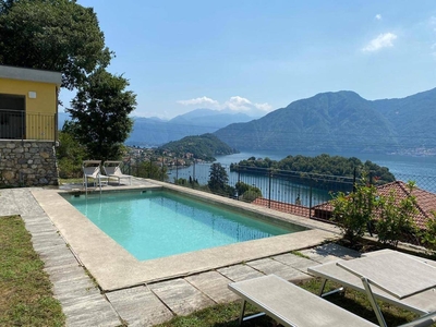 Luxurious panoramic lake view apartments, sleeps 10