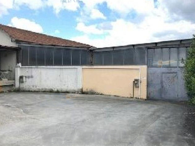 magazzino-laboratorio in vendita a Larciano