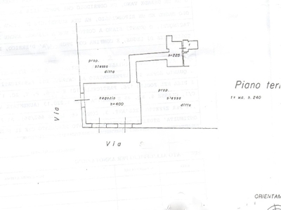 Negozio in Vendita a Pisa, 100'000€, 50 m²