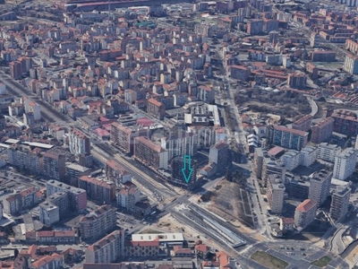Negozio in Vendita a Torino, 96'000€, 268 m²