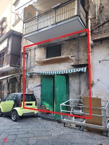 Negozio/Locale commerciale in Vendita in Via Lavinaio 105 a Napoli