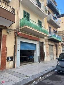Negozio/Locale commerciale in Vendita in Via Montalbo a Palermo