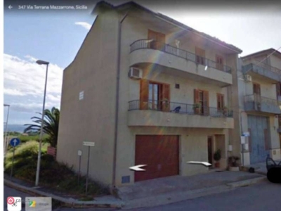 Negozio/Locale commerciale in Vendita in Via Principe Umberto 208 a Mazzarrone