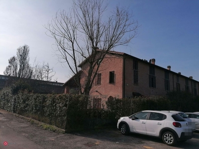 Palazzo in Vendita in Strada Viazza di Martorano 58 a Parma