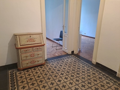 Quadrilocale in Affitto a Torino, zona Vanchiglia, 900€, 100 m², arredato