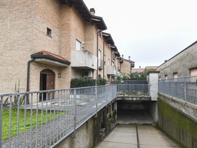 Trilocale arredato in affitto a Cesano Maderno