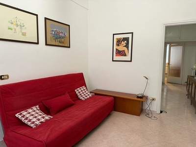 Trilocale in Affitto a La Spezia, zona CENTRO, 850€, 50 m², arredato