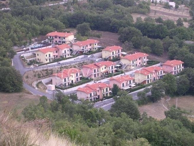 Villa a Schiera in vendita a Castelpetroso via Olmo, 1