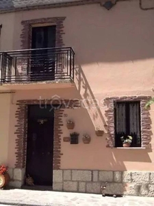 Villa a Schiera in vendita a Sant'Angelo del Pesco corso Umberto