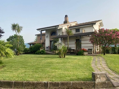 Villa Bifamiliare in vendita a Venafro via ss85, 260