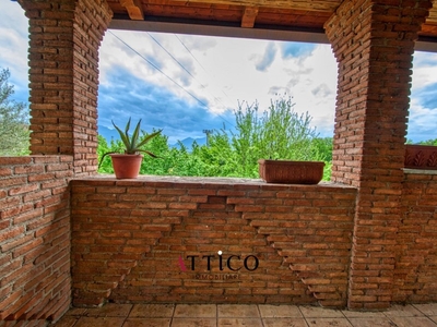 Villa in Vendita a Avellino, 290'000€, 300 m²