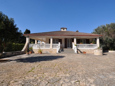 Villa in vendita a Carovigno Brindisi