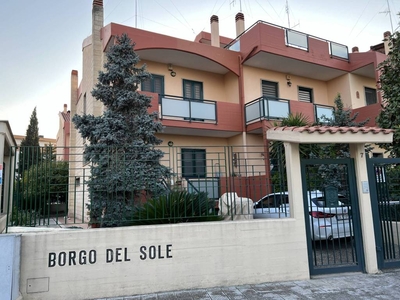 Villa in vendita a Modugno via Dottor Giacinto Perrone, 7