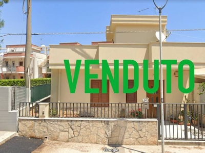 Villa in vendita a Monopoli via Vittorio Veneto, 285