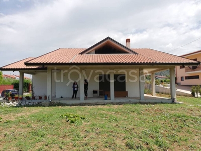 Villa in vendita a Monteroduni valle Pratese