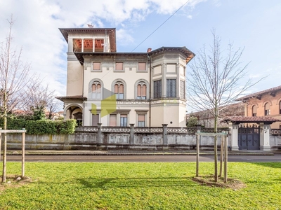 Villa in Vendita a Pisa, zona Quartiere Sant' Antonio, 3'200'000€, 1276 m²