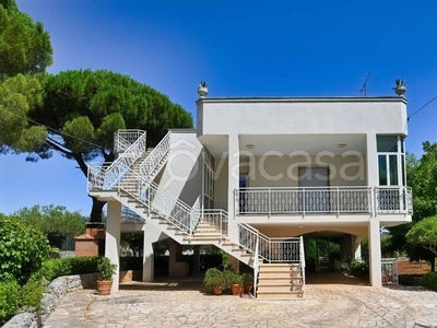 Villa in vendita a Putignano strada Comunale Pozzo Serralto