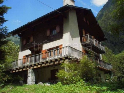 Villa in vendita ad Alagna Valsesia frazione Piane, 4