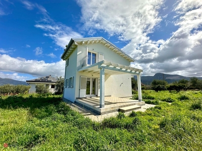 Villa in Vendita in Strada Statale 113 a Partinico