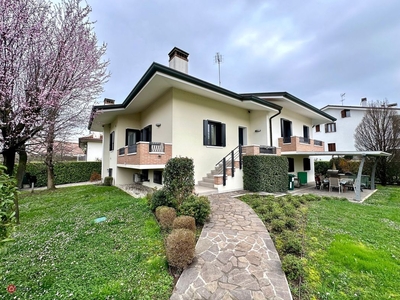 Villa in Vendita in Via Roma 30 a San Donà di Piave
