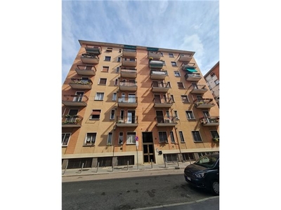 Appartamento in Via Monte Lungo, 4, Milano (MI)