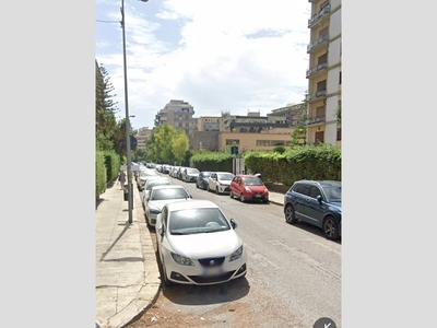 Appartamento in Vendita a Palermo, zona Libertà - Villabianca - De Gasperi - Croce Rossa - Sciuti - Politeama, 350'000€, 180 m²