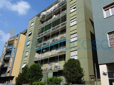Appartamento Trilocale da ristrutturare, in vendita in Via Cesare Battisti 160, Sesto San Giovanni