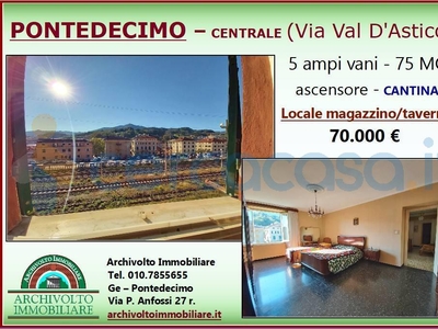 Appartamento Trilocale da ristrutturare, in vendita in Via Val D'astico, Genova