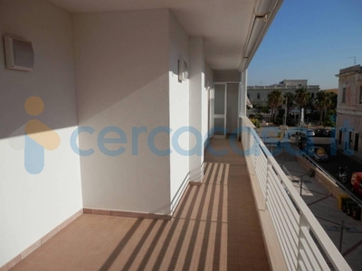 Appartamento Trilocale in ottime condizioni, in vendita in Via Sigismondo Castromediano, Gallipoli