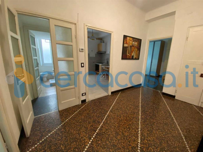 Appartamento Trilocale in vendita in Via Gian Battista Monti, Genova