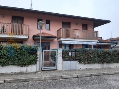 Appartamento Trilocale in vendita in Via Giovanni Pascoli 26, Tarcento